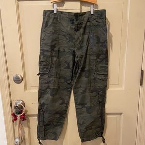 NWT Sanctuary Camo Cargo Pant